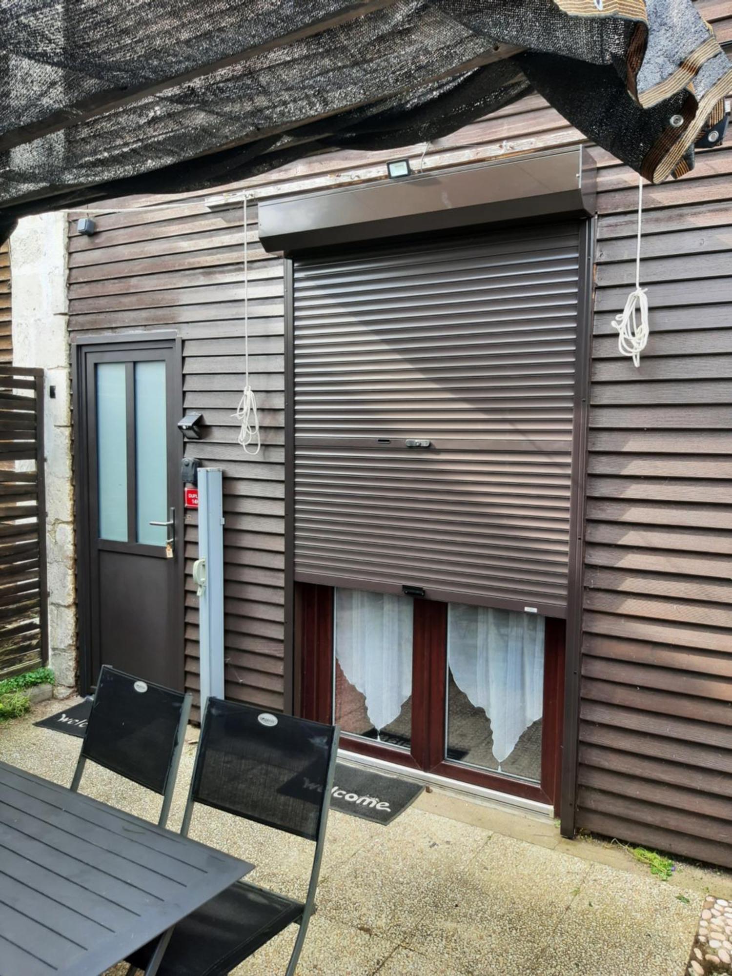 Duplex14H 1Er Etage Jardinet 1 Parking Ou Studio14B Rdc Terrasse Sans Parking La Rochelle  Exterior photo