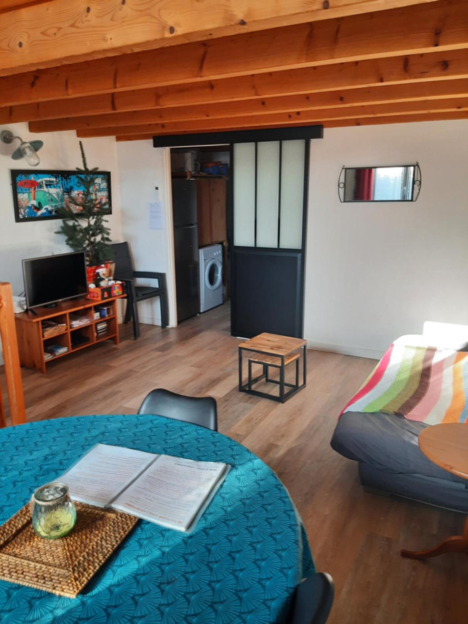 Duplex14H 1Er Etage Jardinet 1 Parking Ou Studio14B Rdc Terrasse Sans Parking La Rochelle  Exterior photo